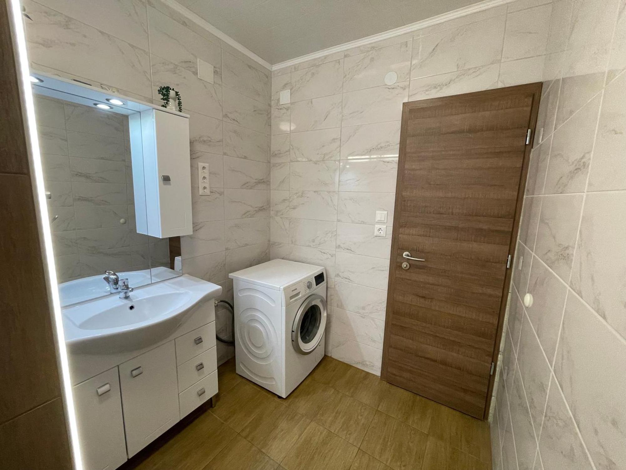 Gratisz Apartman Siofok Ngoại thất bức ảnh