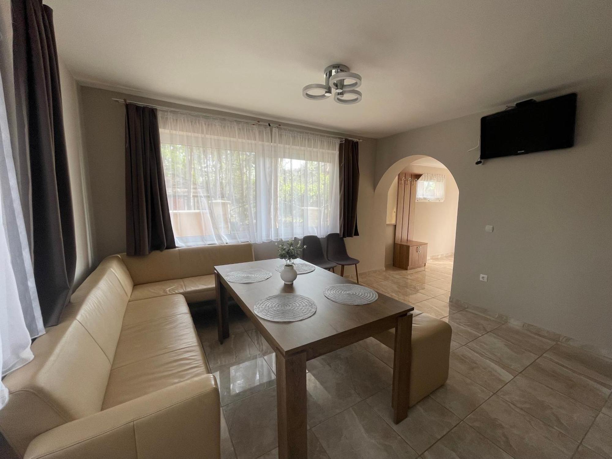 Gratisz Apartman Siofok Ngoại thất bức ảnh